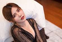 Cris卓娅祺胸与浑圆的臀部际线-沐风文化