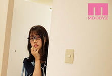 MIDV-080 欲求不满人妻“八木奈々”发现邻居有巨根 忍不住勾引开战-沐风文化