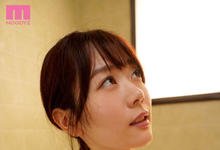 MIDV-238 G奶正妹邻居「水卜さくら」来我家借浴室！偷看她洗澡被巨乳细腰煞到狂勃起！-沐风文化